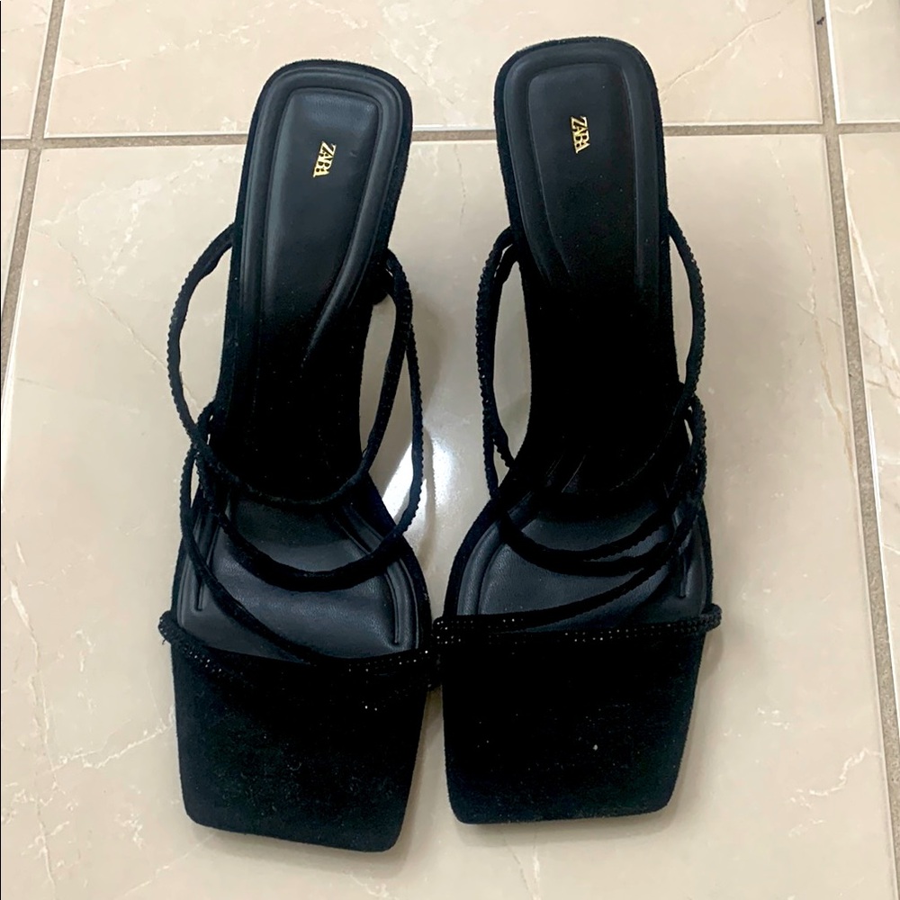 Zara Black Strappy Heeled Sandals